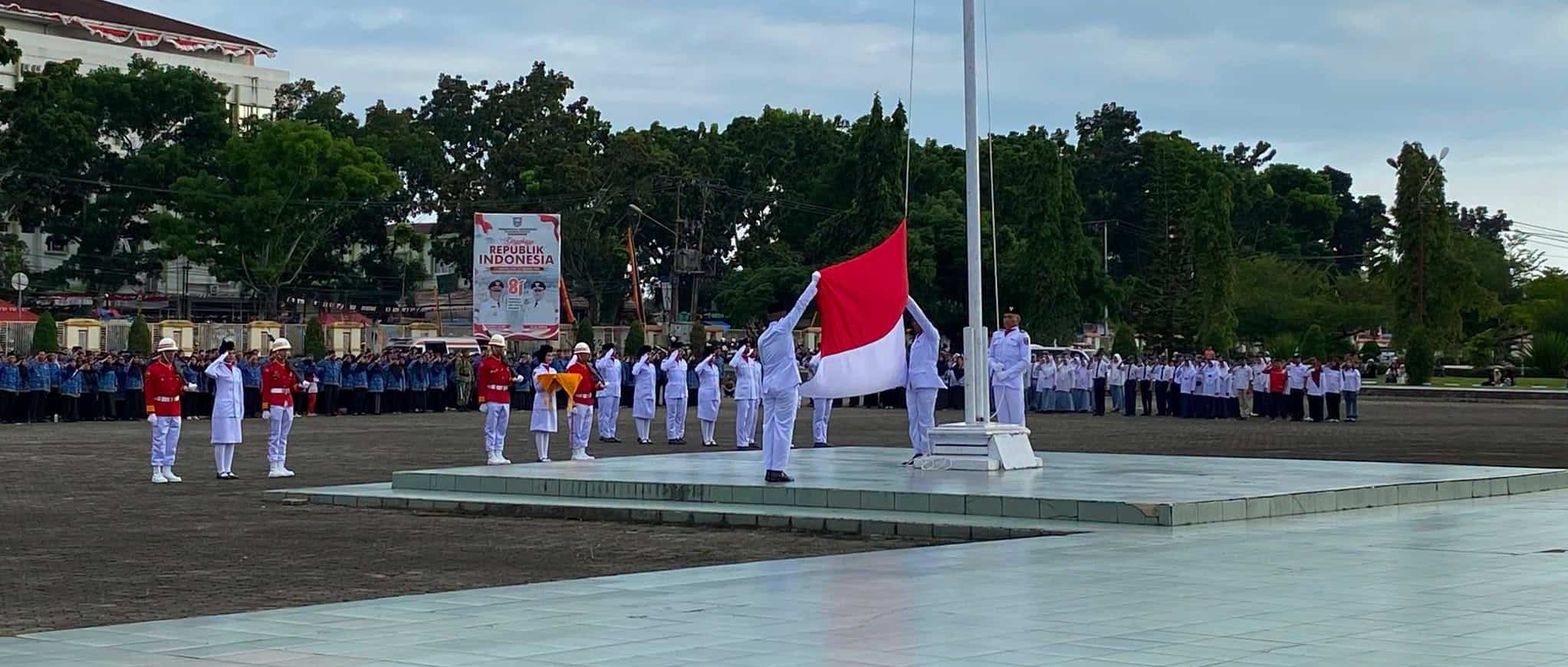 penurunan bendera